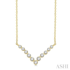 1/4 ctw Chevron Round Cut Diamond Necklace in 14K Yellow Gold