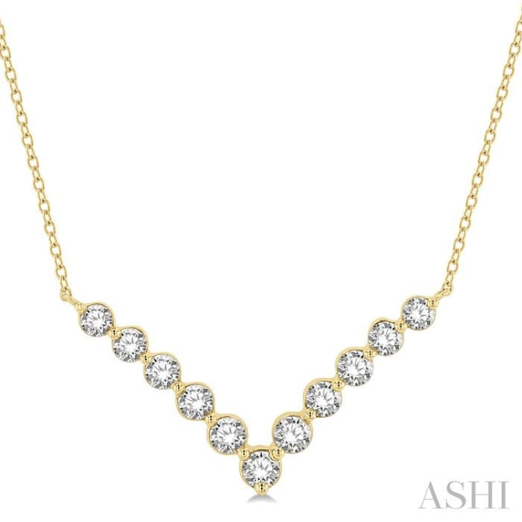 1 ctw Chevron Round Cut Diamond Necklace in 14K Yellow Gold