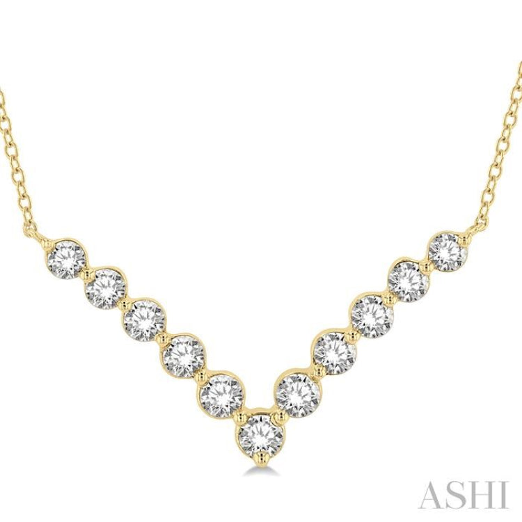 1 ctw Chevron Round Cut Diamond Necklace in 14K Yellow Gold