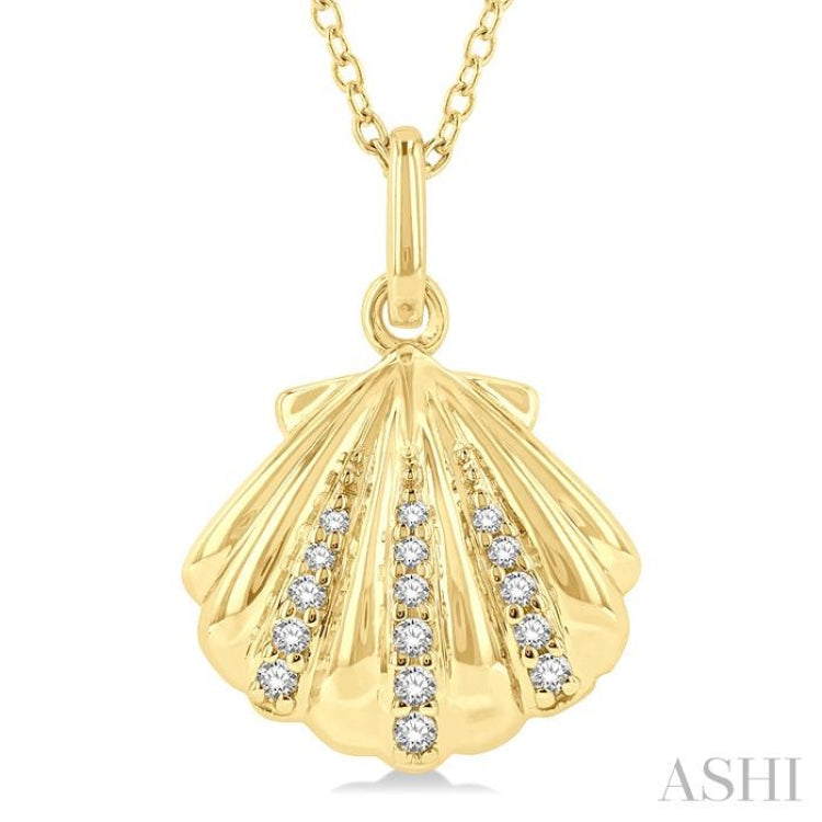 1/20 ctw Marine Life Petite Seashell Round Cut Diamond Fashion Pendant With Chain in 10K Yellow Gold