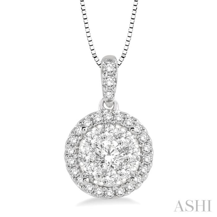 1/3 ctw Round Cut Diamond Lovebright Pendant in 14K White Gold with Chain