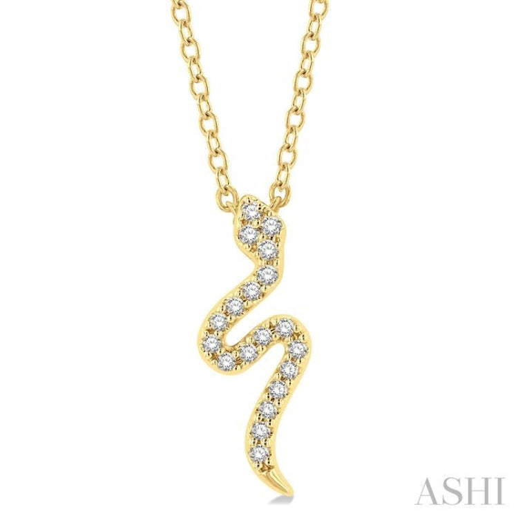 1/10 ctw Snake Petite Round Cut Diamond Fashion Pendant With Chain in 10K Yellow Gold