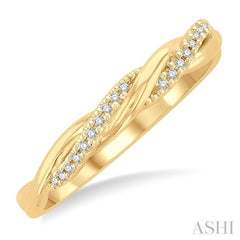 1/20 ctw Twisted Top Round Cut Diamond Fashion Ring in 10K Yellow Gold