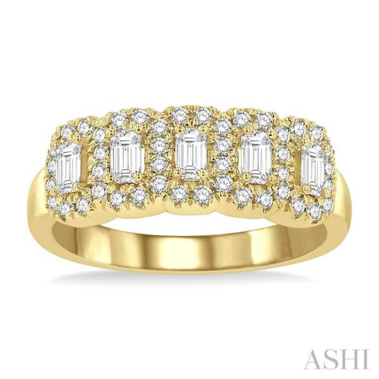 1 ctw Octagonal Shape 5 Stone Emerald & Round Cut Diamond Halo Wedding Band in 14K Yellow Gold