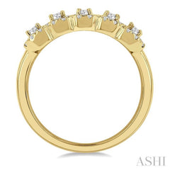 1 ctw Octagonal Shape 5 Stone Emerald & Round Cut Diamond Halo Wedding Band in 14K Yellow Gold