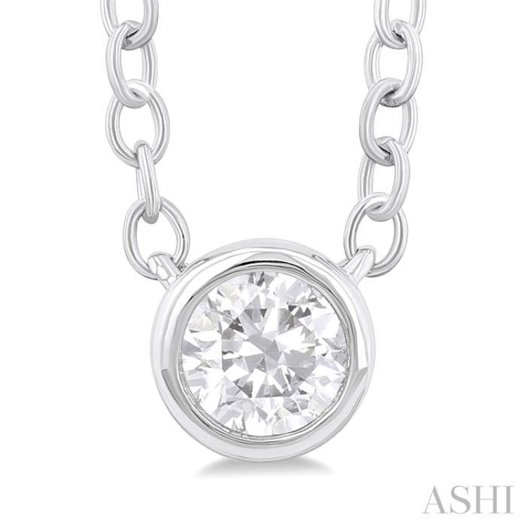 1/6 ctw Petite Bezel Set Round Cut Diamond Fashion Pendant With Chain in 10K White Gold