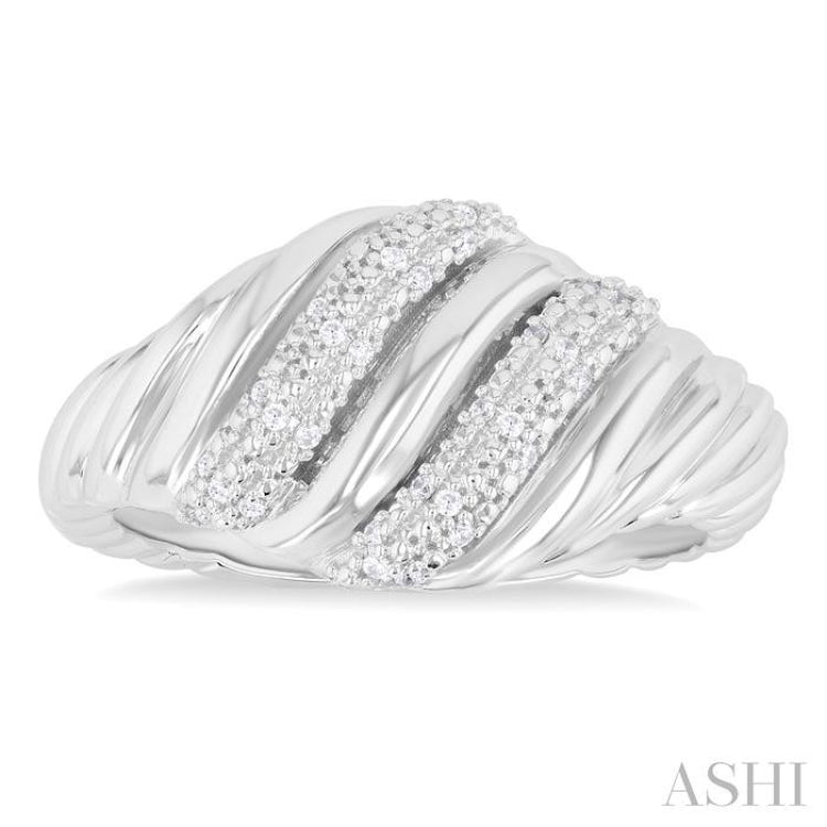 1/10 ctw Bold Silver Twisted Rib Round Cut Diamond Bold Fashion Band in Sterling Silver