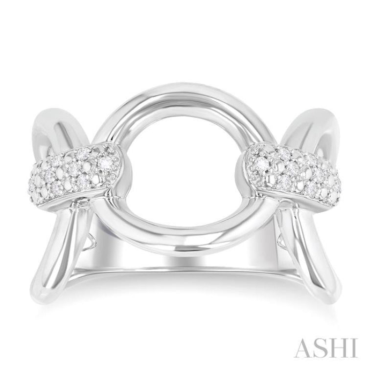 1/10 ctw Oval Shape Bar Accent Round Cut Diamond Bold Fashion Ring in Sterling Silver