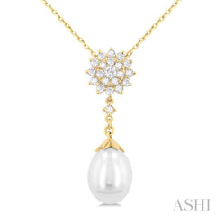 9X7 MM Drop Shape Cultured Pearl and 1/5 ctw Sunflower Round Cut Diamond Fashion Pendant With Chain in 14K Yellow Gold