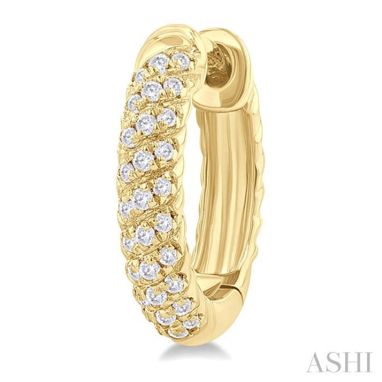 1/5 ctw Petite Swirl Pattern Round Cut Diamond Fashion Huggies in 10K Yellow Gold