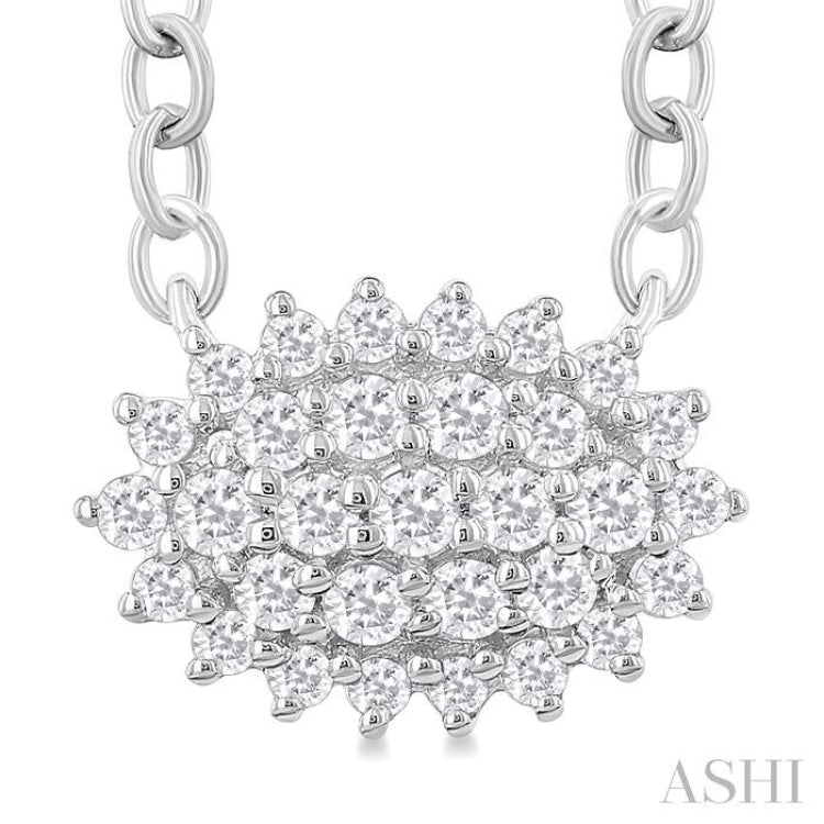 1/6 ctw Petite East-West Set Oval Shape Round Cut Diamond Cluster Fashion Pendant With Chain in 10K White Gold