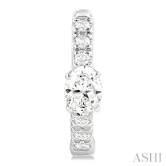 .40CTRDDM PETITE HUGGIE ER WG 14K-G*