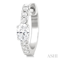 .40CTRDDM PETITE HUGGIE ER WG 14K-G*