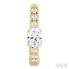 .40CTRDDM PETITE HUGGIE ER YG 14K-G*