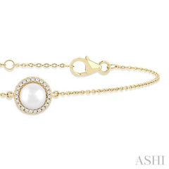 6.00 MM Round Shape Cultured Pearl and 1/20 ctw Round Cut Diamond Petite Halo Bracelet in 10K Yellow Gold