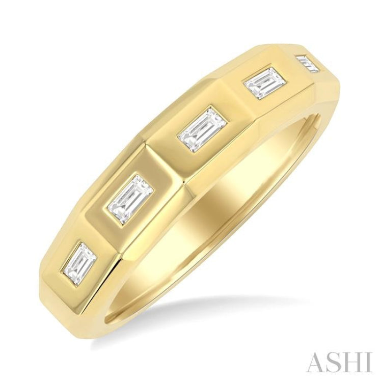 1/6 ctw Geometric Shape Emerald Cut Diamond Fashion Band in 14K Yellow Gold