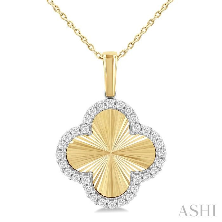 1/4 ctw Fluted Texture Clover Round Cut Diamond Fashion Pendant With Chain in 10K Yellow and White Gold