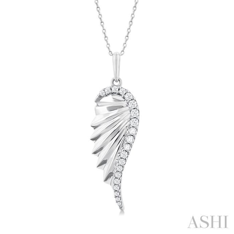1/5 ctw Fluted Texture Angel Wing Round Cut Diamond Fashion Pendant With Chain in 14K White Gold