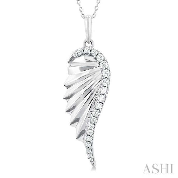1/5 ctw Fluted Texture Angel Wing Round Cut Diamond Fashion Pendant With Chain in 14K White Gold