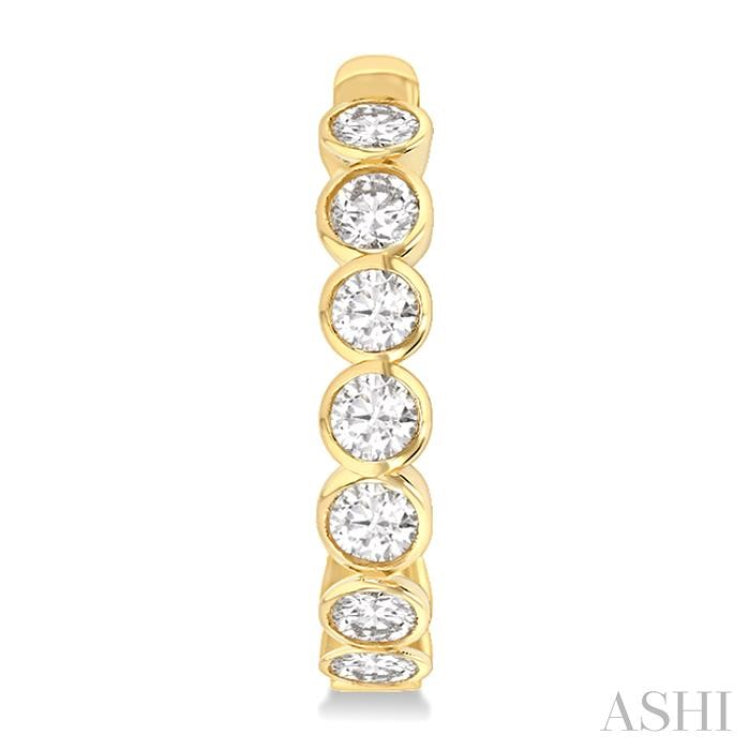 1.00CTRDDM ROUND BEZEL HOOP ER YG 14K G*