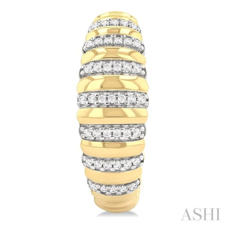 .25CTRDDM RIBBED DOME HOOP ER YG 10K-G*